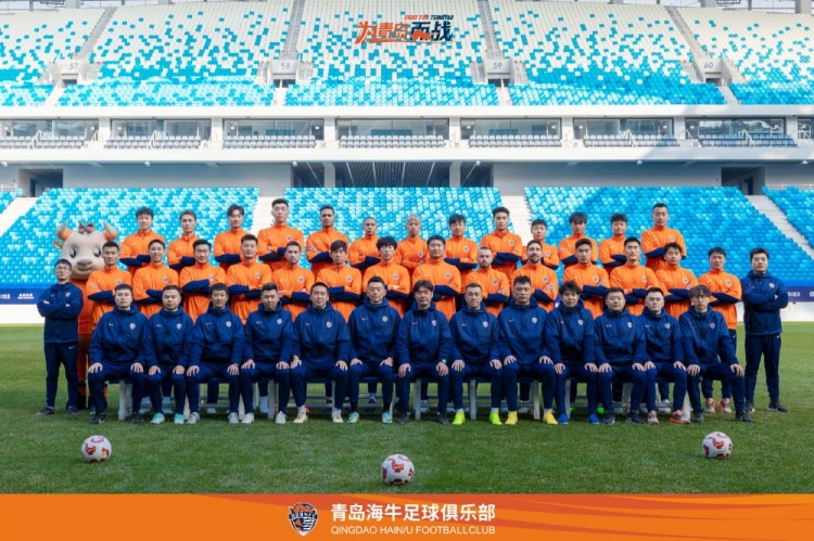  青島海牛一線隊(duì)名單：老將鄭龍、薩里奇坐鎮(zhèn)，金洋洋等新援在列