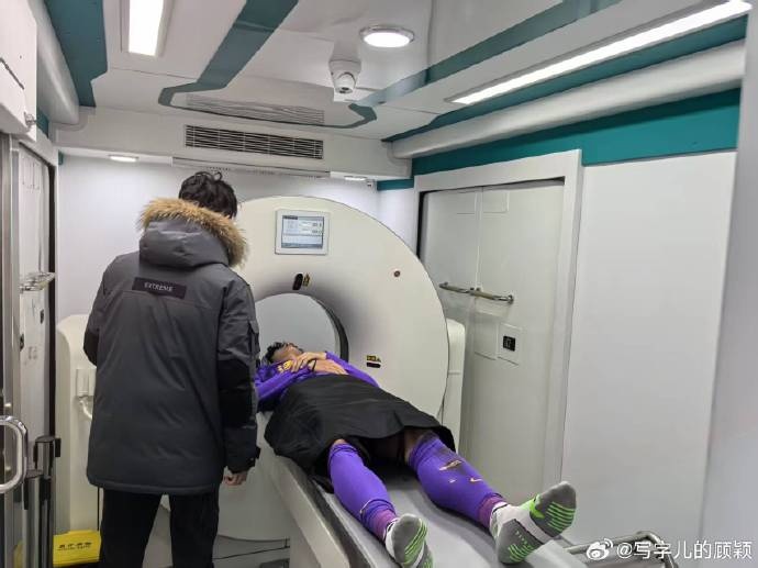  記者：謝維軍初步檢查無大礙，后續(xù)兩天還要注意觀察