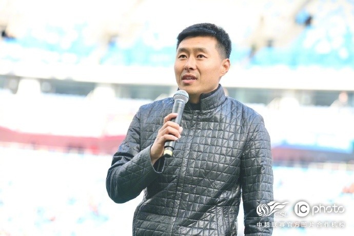 感謝姜寧和劉震理為中國(guó)足球、青島足球、青島海牛做出的貢獻(xiàn)