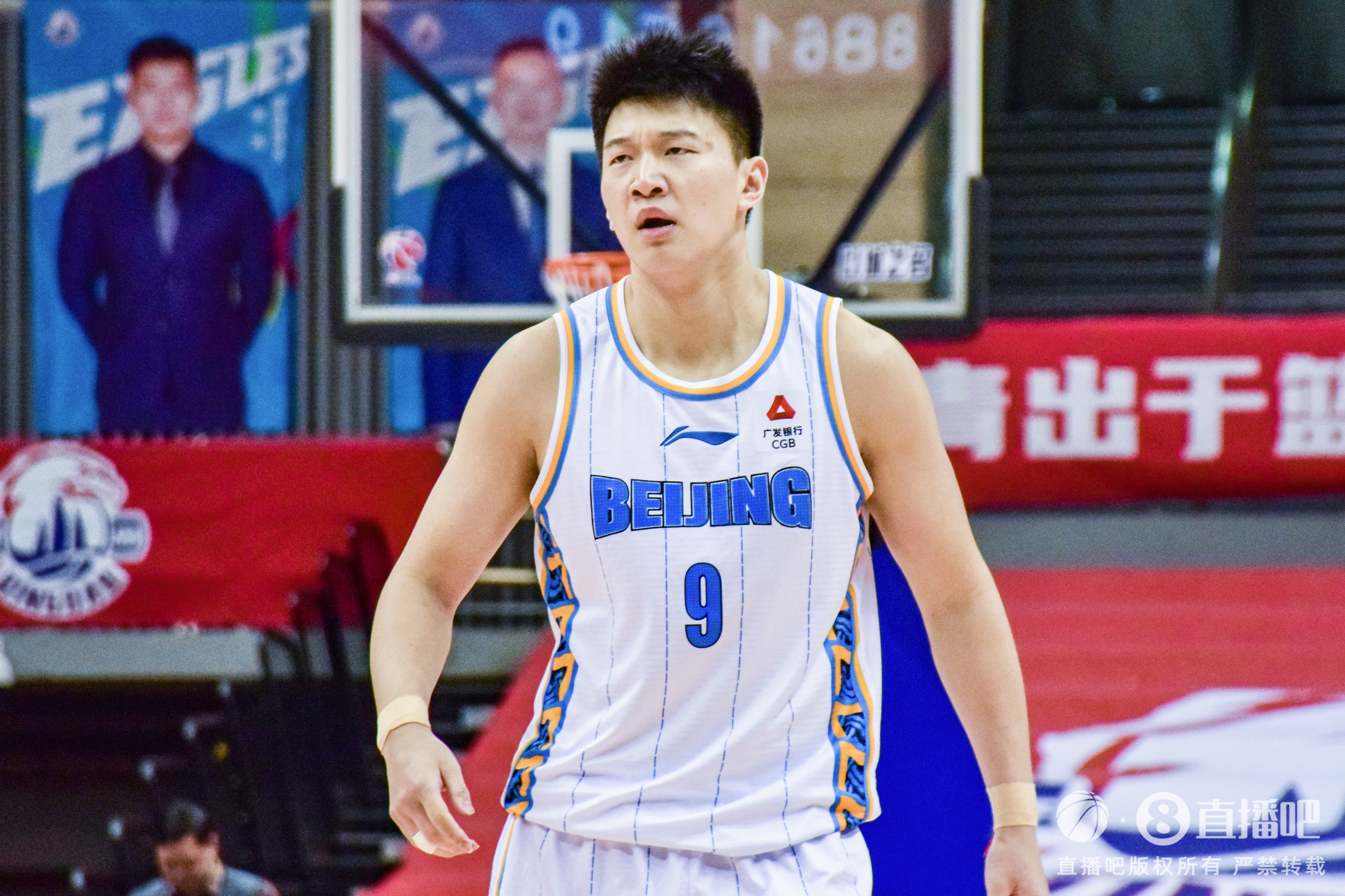  打得可以！雷蒙8中3拿10分2板1助1斷&次節(jié)單節(jié)8分 正負值+19